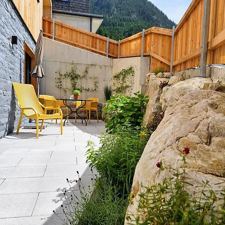 Julia * マウラッハ